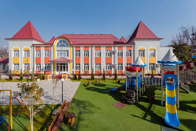 Oxbridge International School · 2