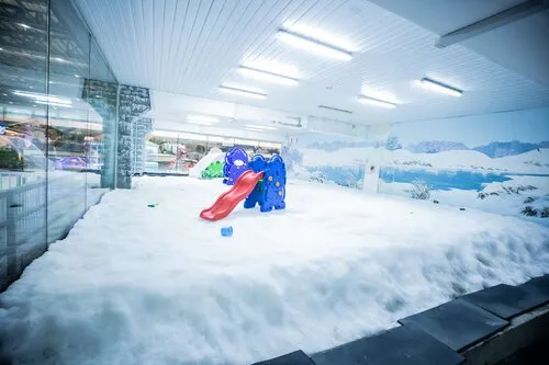 Развлекательный комплекс Ice City